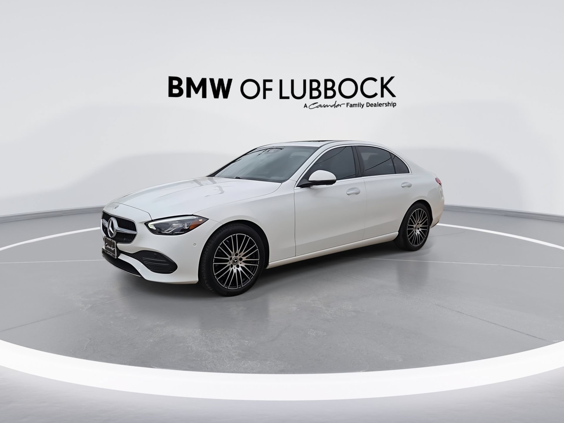 Used 2025 Mercedes-Benz C 300 4MATIC Sedan image 4