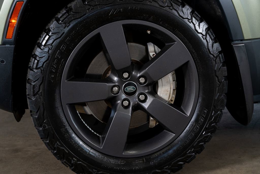 Used 2020 Land Rover Defender 110 SE AWD/4WD image 19