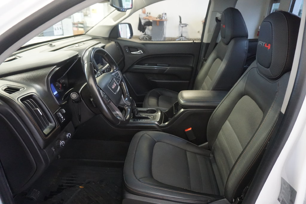 Used 2021 GMC Canyon AT4 w/ Driver Alert Package AWD/4WD image 18