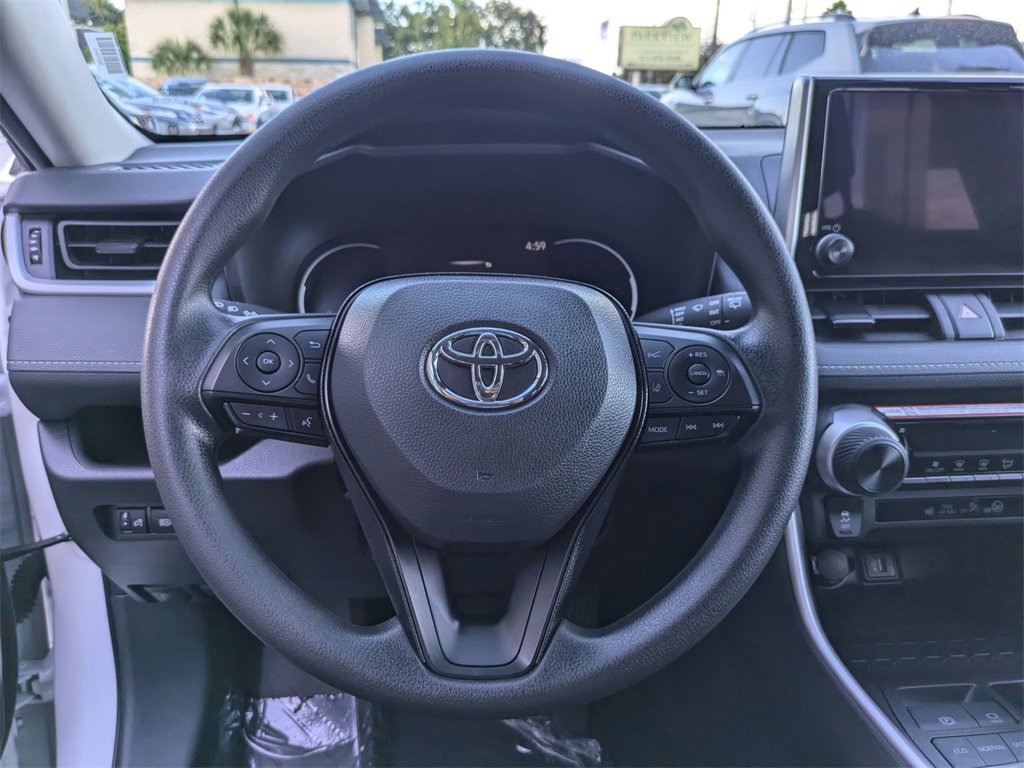 Used 2025 Toyota RAV4 LE image 22