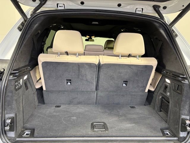 Used 2021 BMW X7 xDrive40i w/ Premium Package image 23