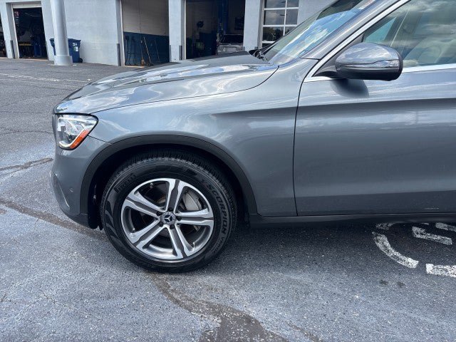 Used 2021 Mercedes-Benz GLC 300 4MATIC image 7