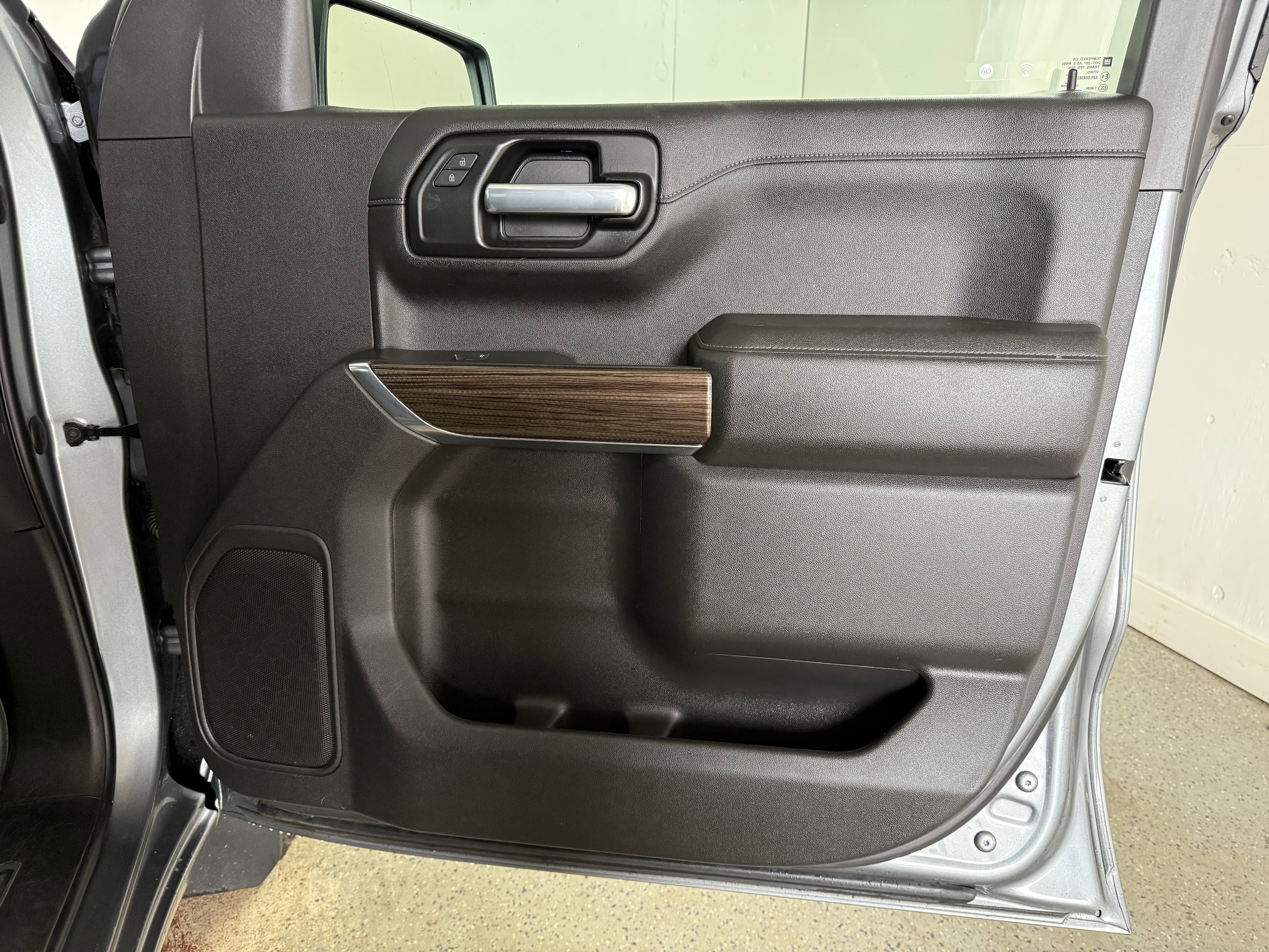 Used 2021 Chevrolet Silverado 1500 LT Trail Boss w/ Bed Protection Package image 34