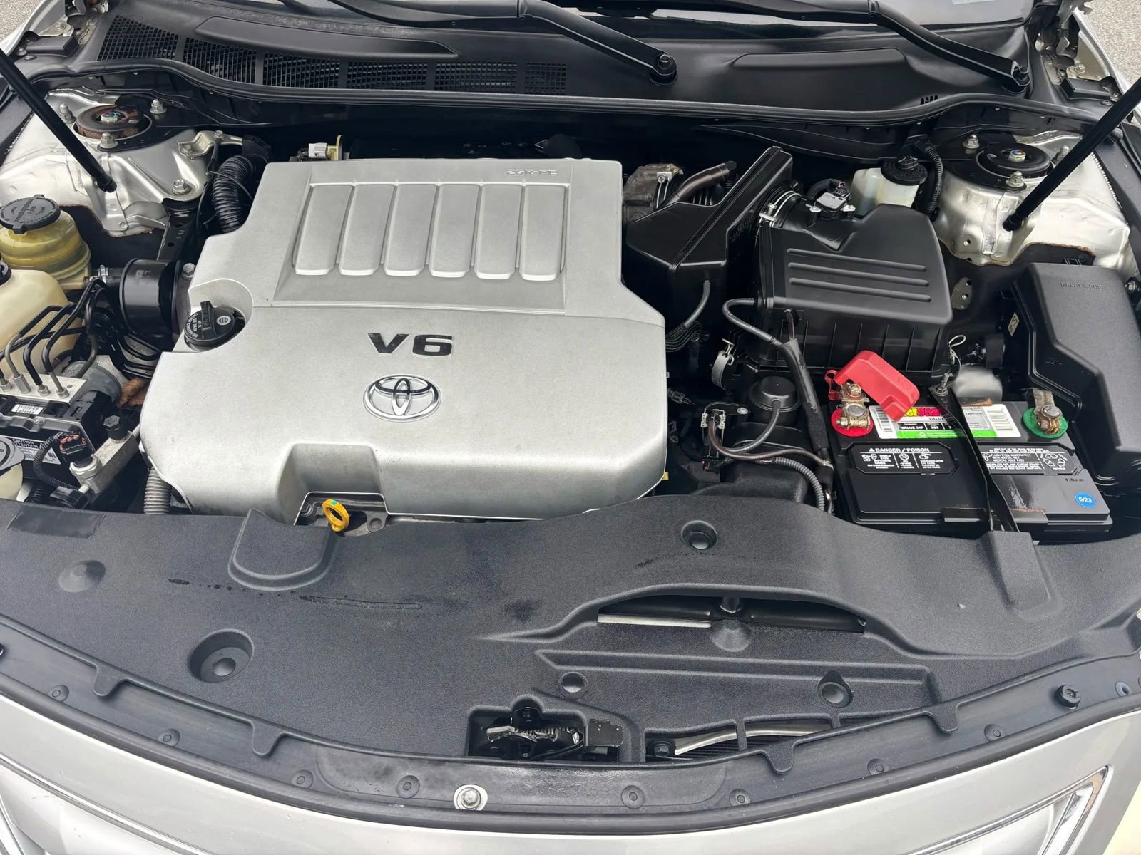 Used 2010 Toyota Camry LE image 10