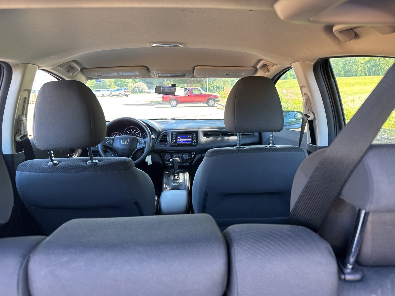 Used 2021 Honda HR-V LX image 16