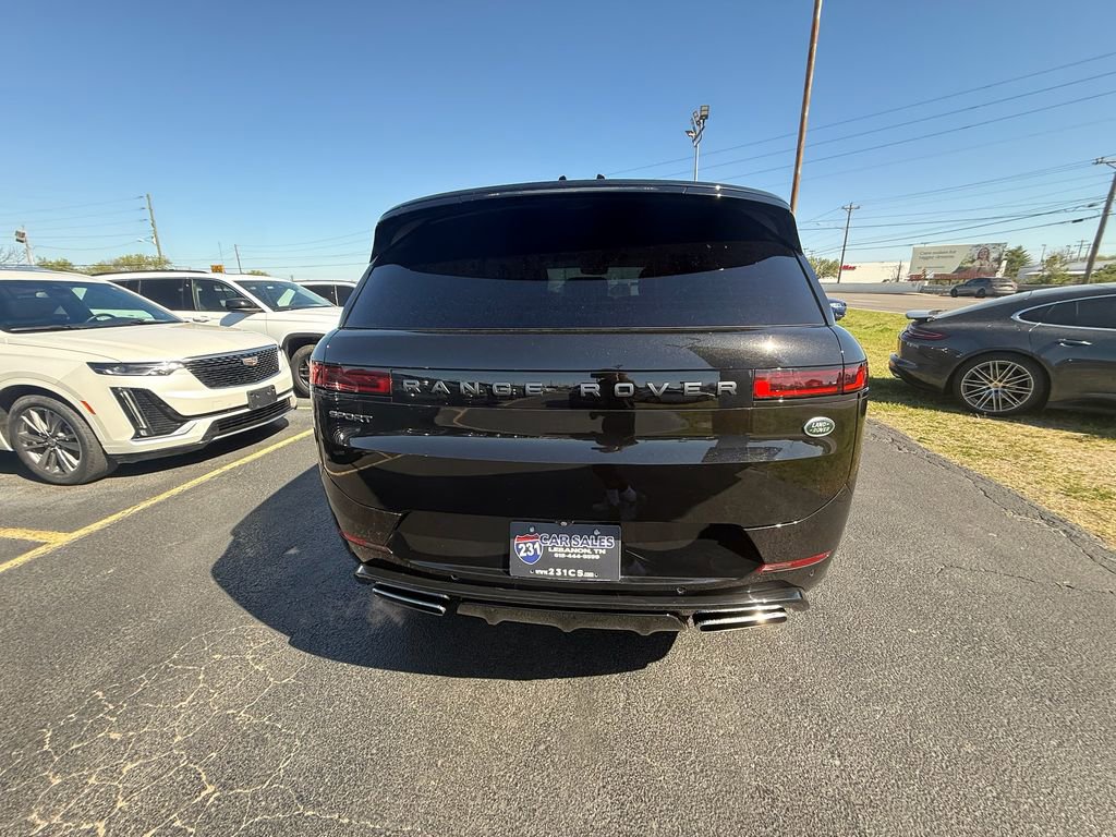 Used 2023 Land Rover Range Rover Sport SE Dynamic image 4
