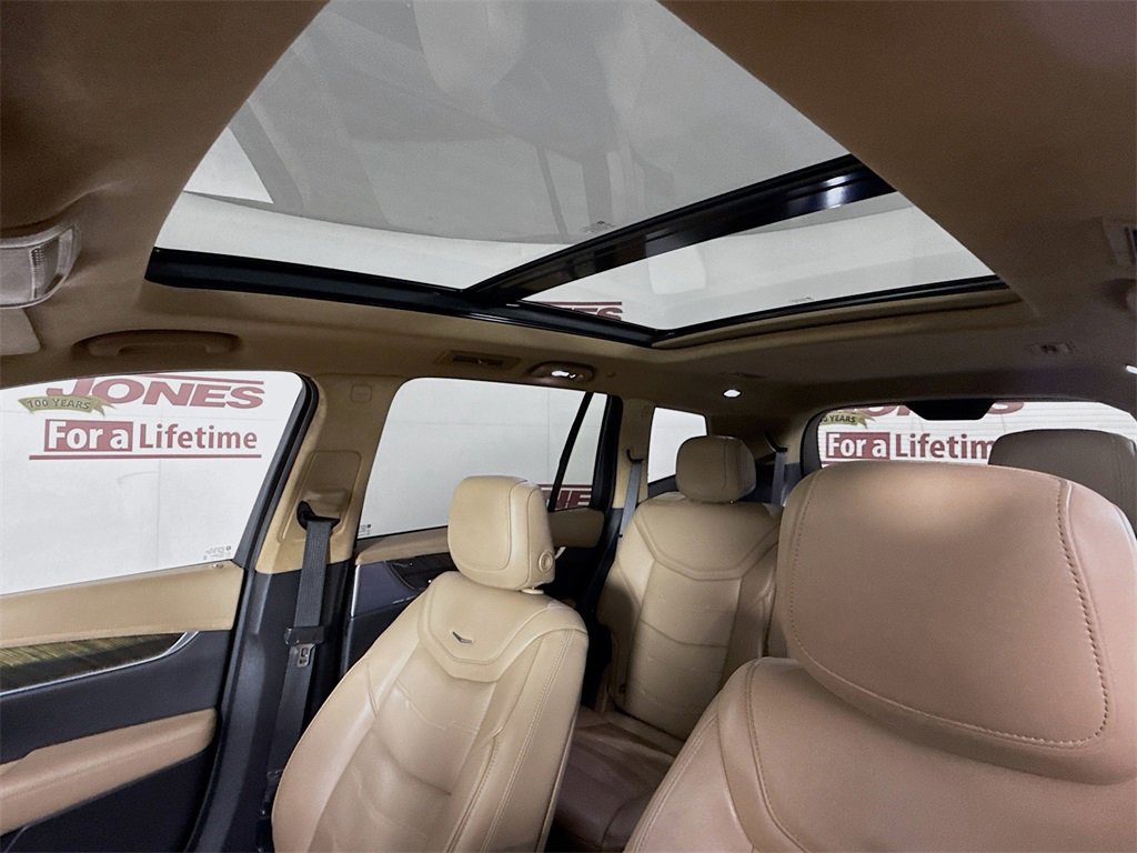 Used 2020 Cadillac XT6 Premium Luxury w/ Platinum Package image 10