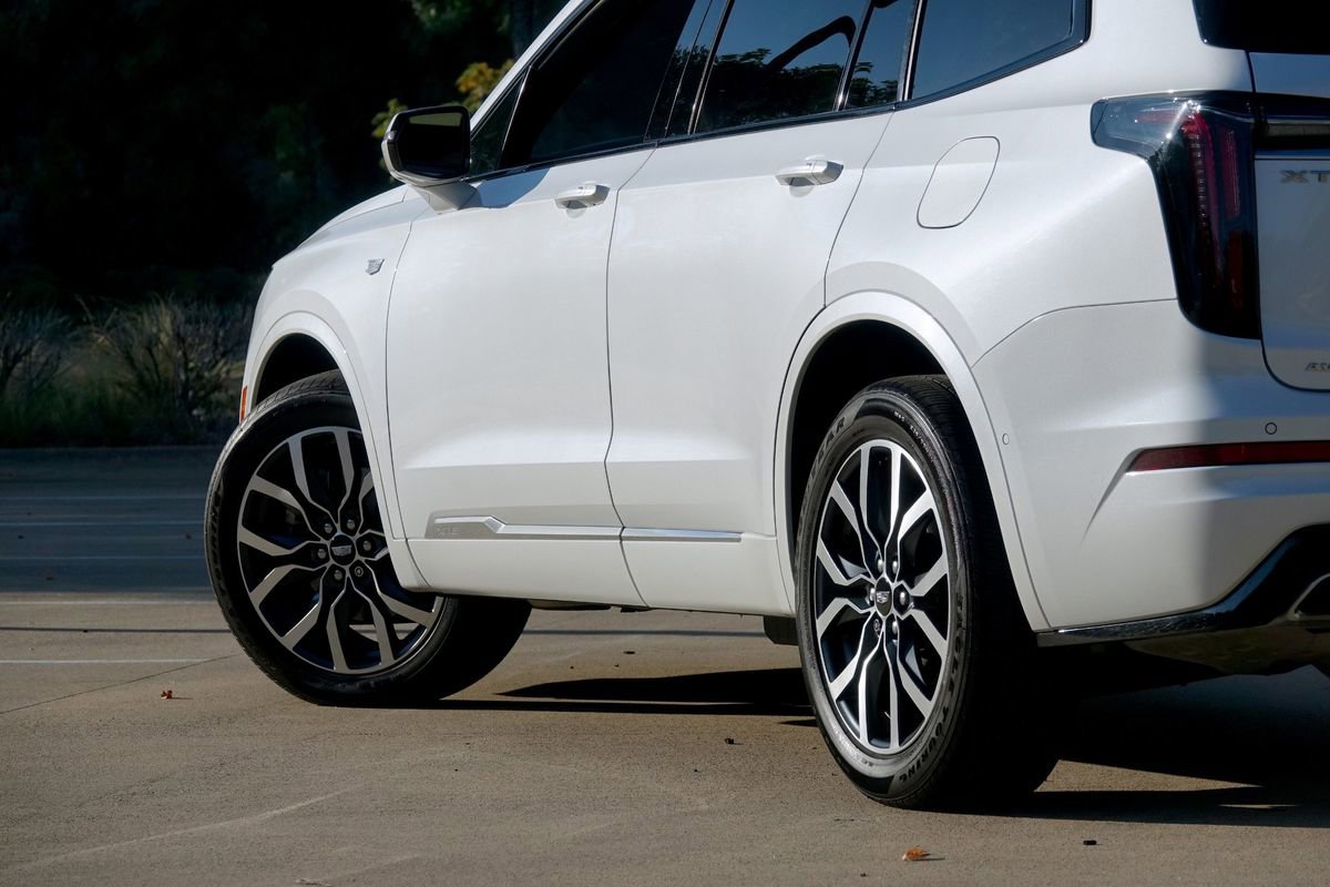 Used 2021 Cadillac XT6 Sport image 33