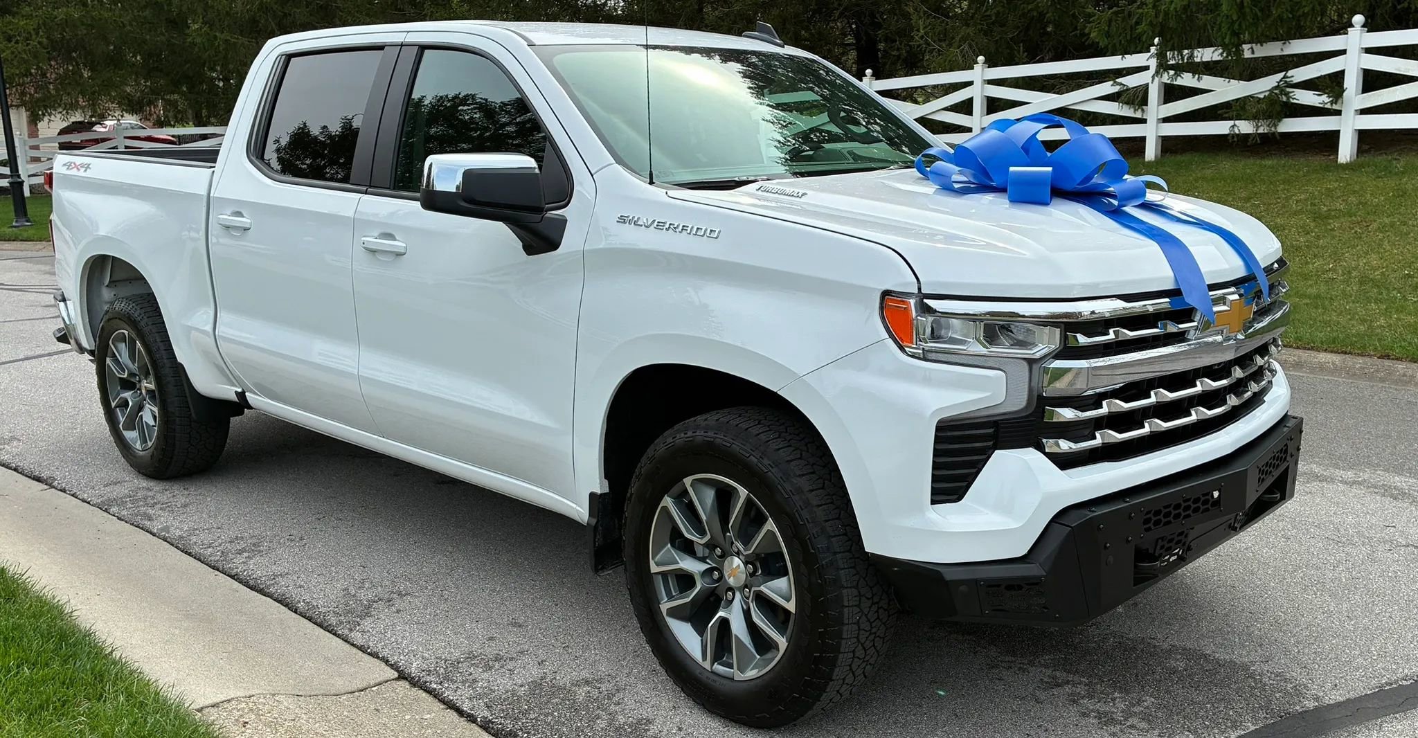 Used 2026 Chevrolet Silverado 1500 LT image 1
