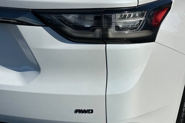 Used 2020 Chevrolet Traverse Premier w/ Redline Edition AWD/4WD image 33