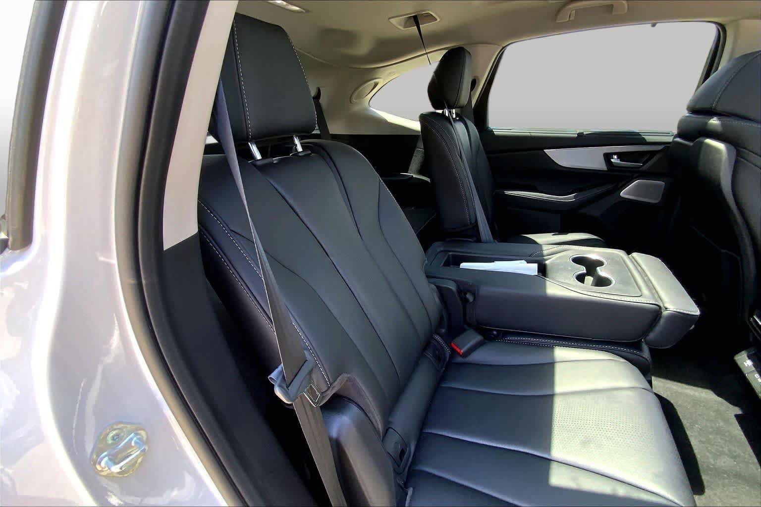 Used 2026 Acura MDX w/ Technology Package FWD image 21