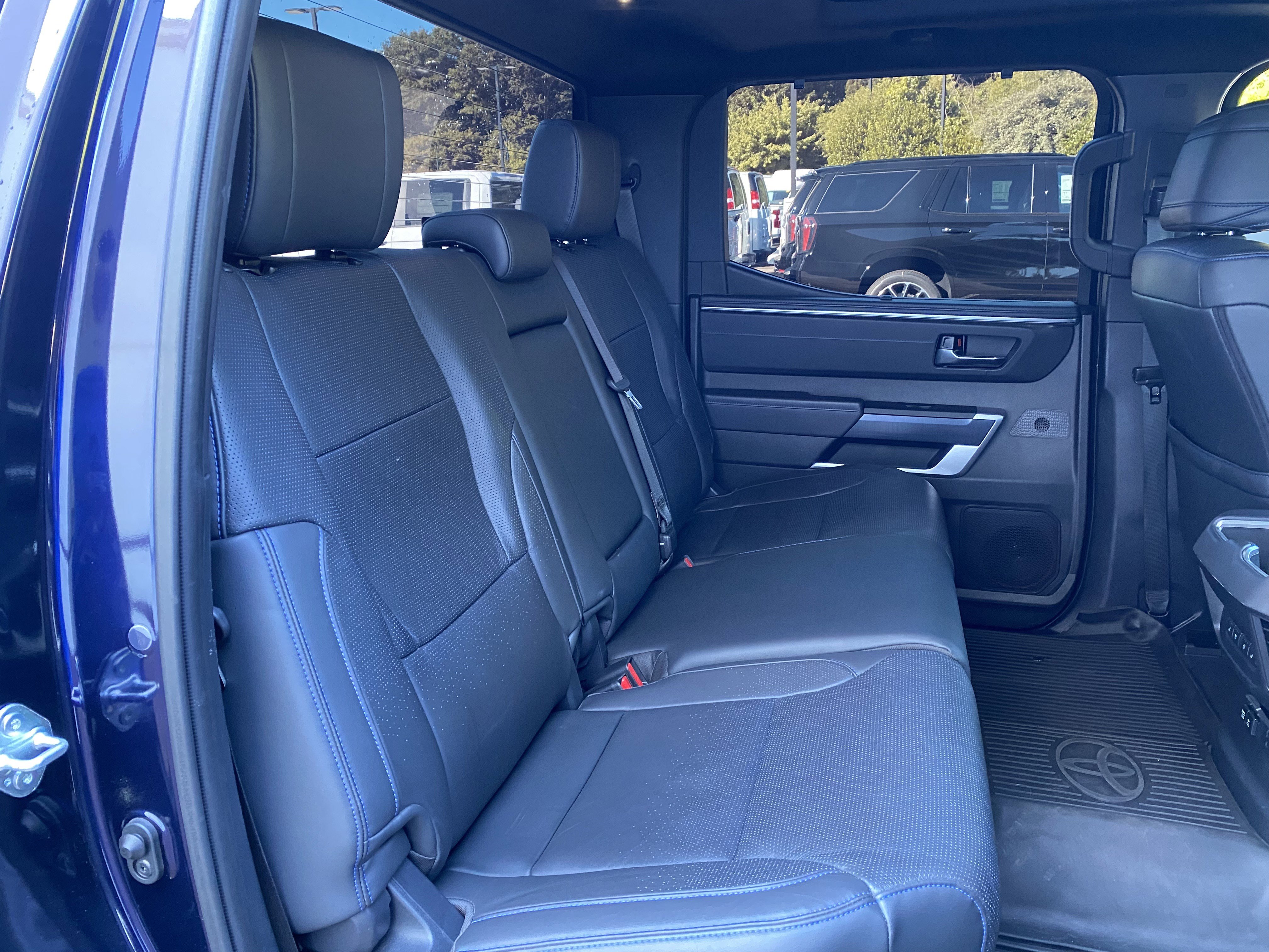 Used 2025 Toyota Tundra Platinum AWD/4WD image 38
