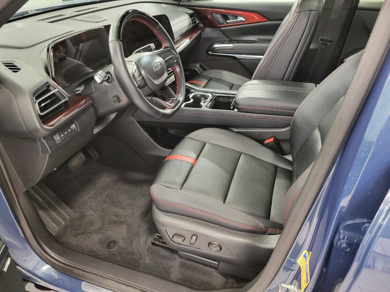 Certified 2024 Chevrolet Traverse RS w/ LPO, Floor Liner Package image 9