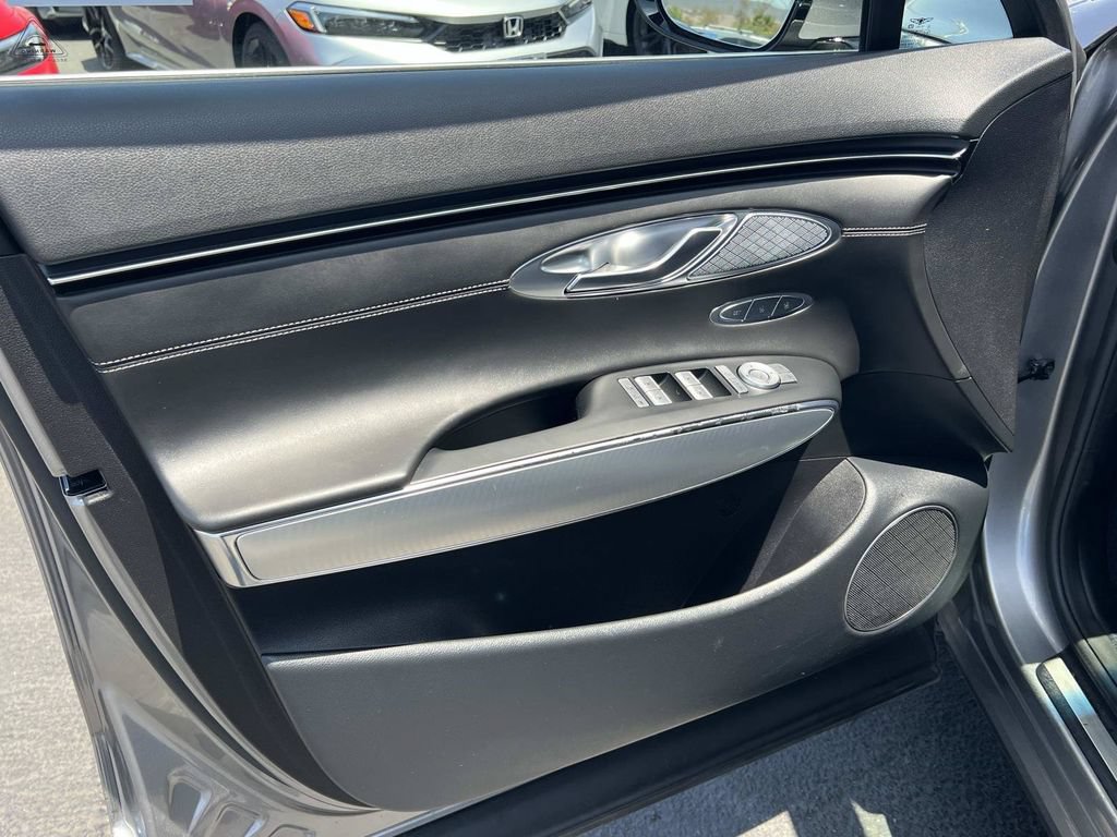 Used 2023 Genesis GV70 2.5T w/ Select Package AWD/4WD image 6