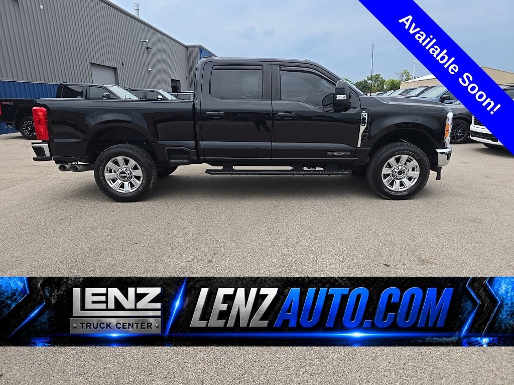 Used 2023 Ford F250 XL AWD/4WD image 1