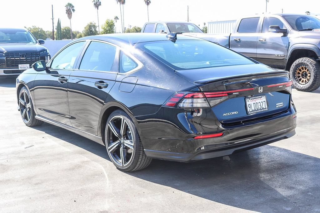 Used 2024 Honda Accord Sport image 7