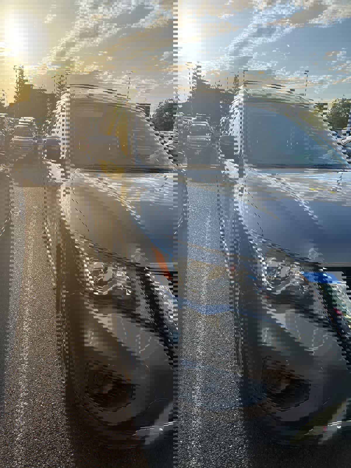 Used 2020 Nissan Pathfinder S AWD/4WD image 3