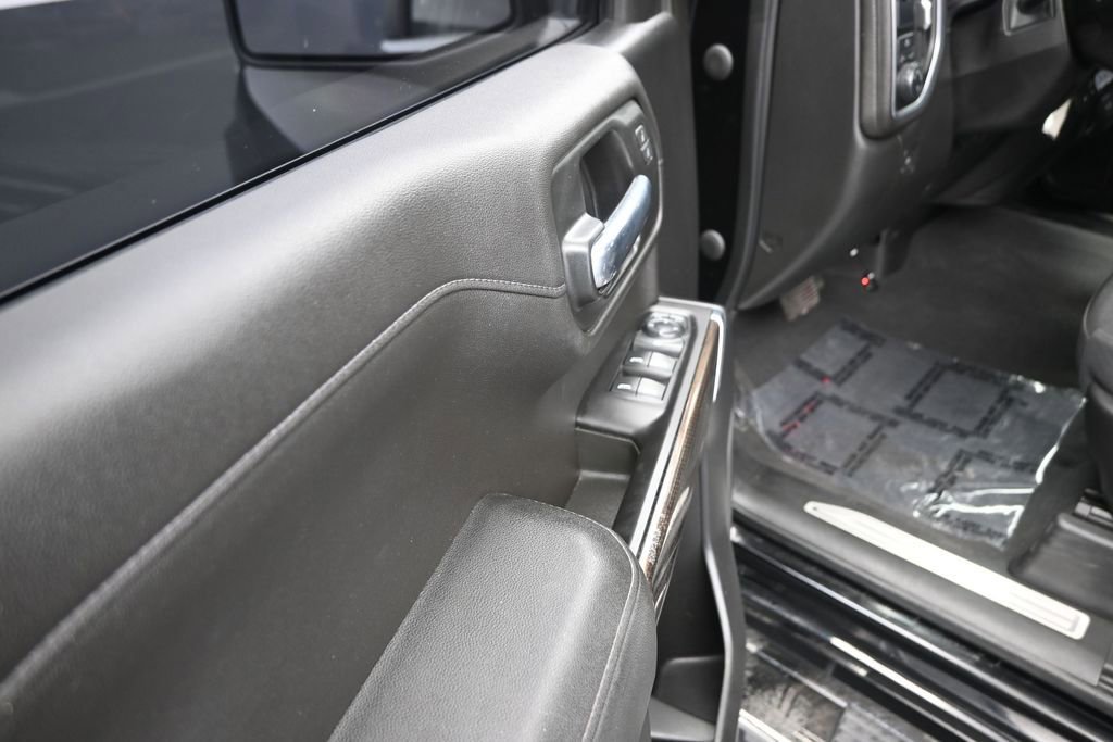 Used 2020 Chevrolet Silverado 1500 LT RWD image 17