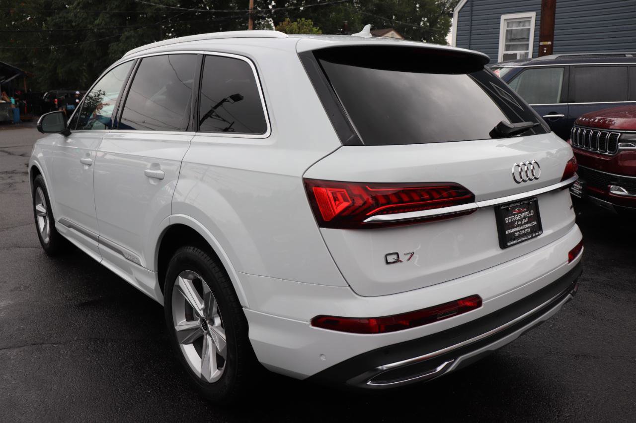Used 2024 Audi Q7 2.0T Premium Plus image 3
