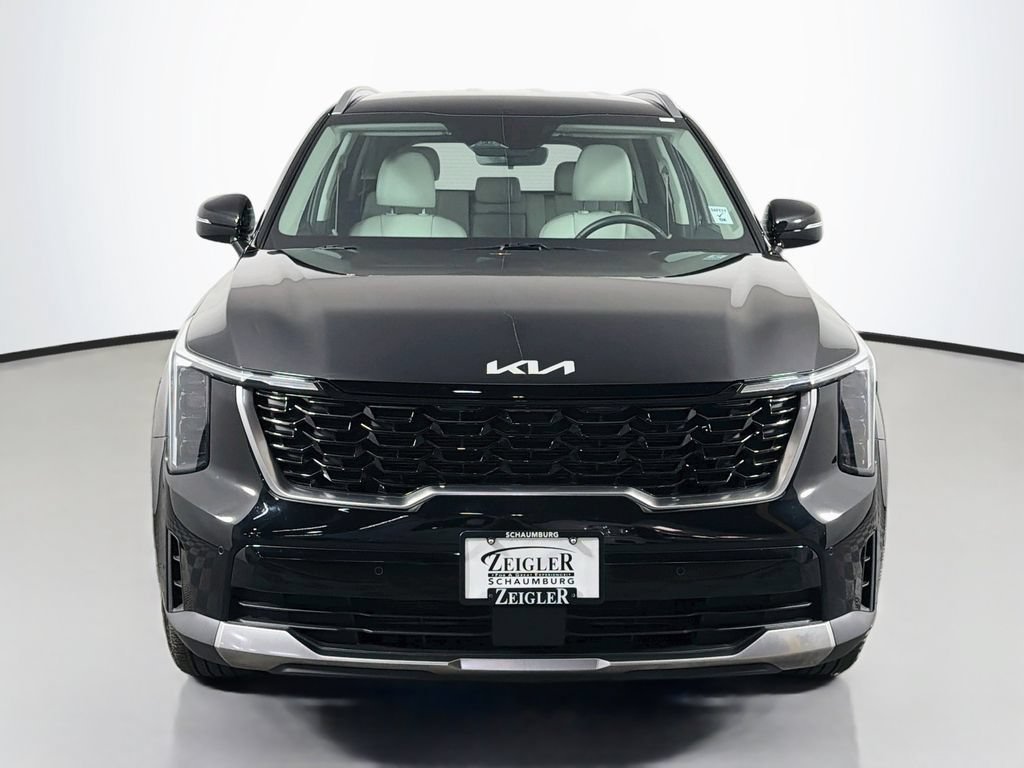 Used 2025 Kia Sorento S AWD/4WD image 2
