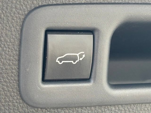 Used 2021 Toyota Highlander Platinum AWD/4WD image 8