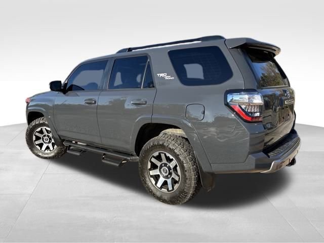 Used 2024 Toyota 4Runner TRD Off-Road Premium image 10