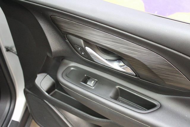 Used 2022 GMC Terrain SLE image 10