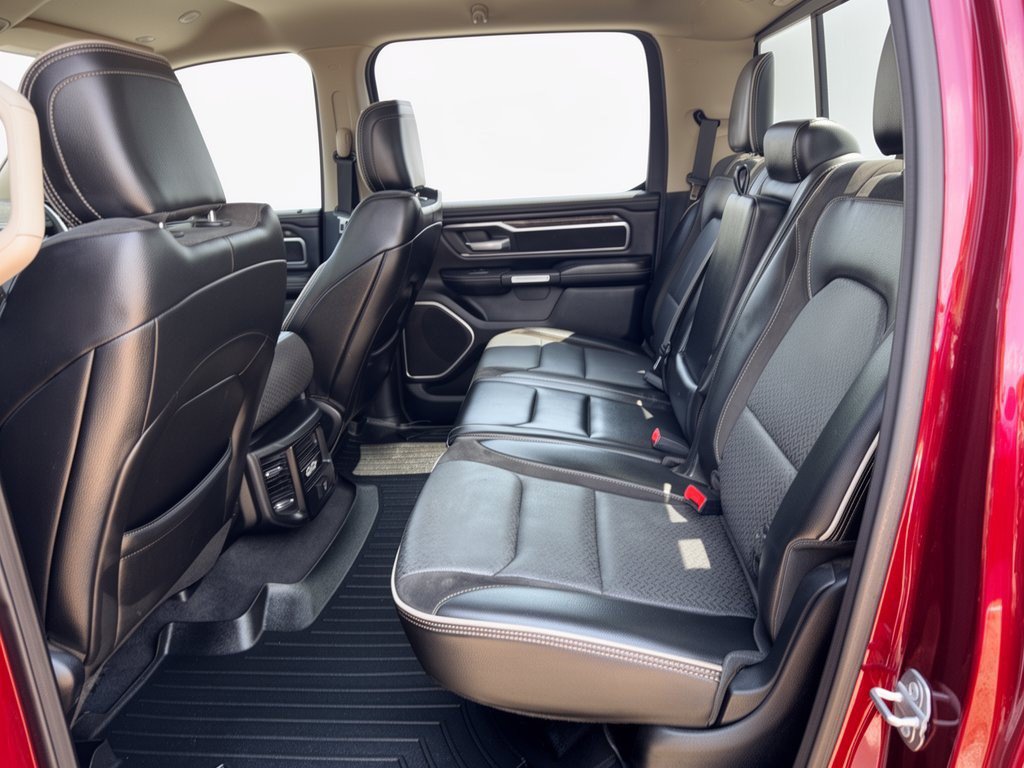 Used 2019 RAM 1500 Laramie AWD/4WD image 25