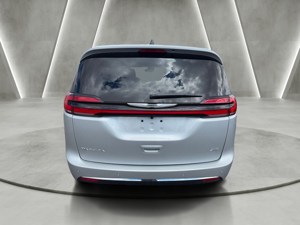 New 2026 Chrysler Pacifica Select AWD/4WD image 6