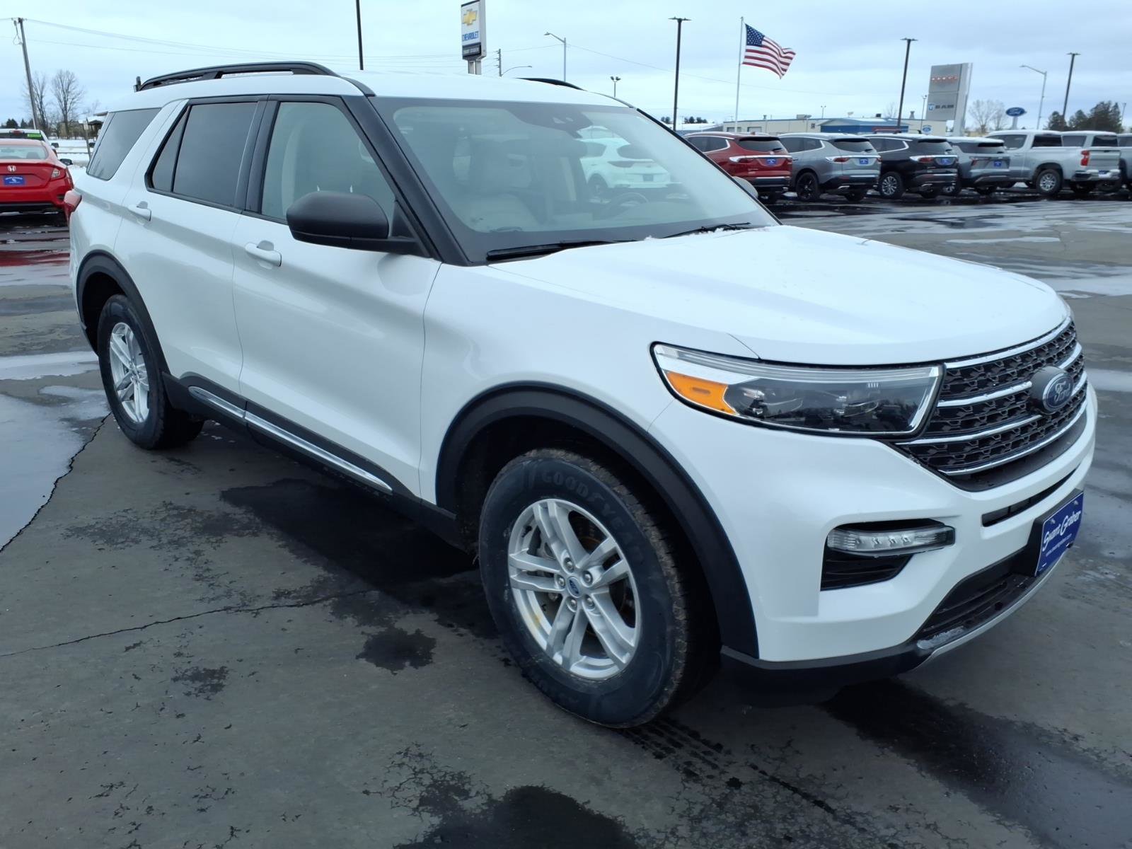 Certified 2023 Ford Explorer XLT w/ Equipment Group 202A AWD/4WD image 8