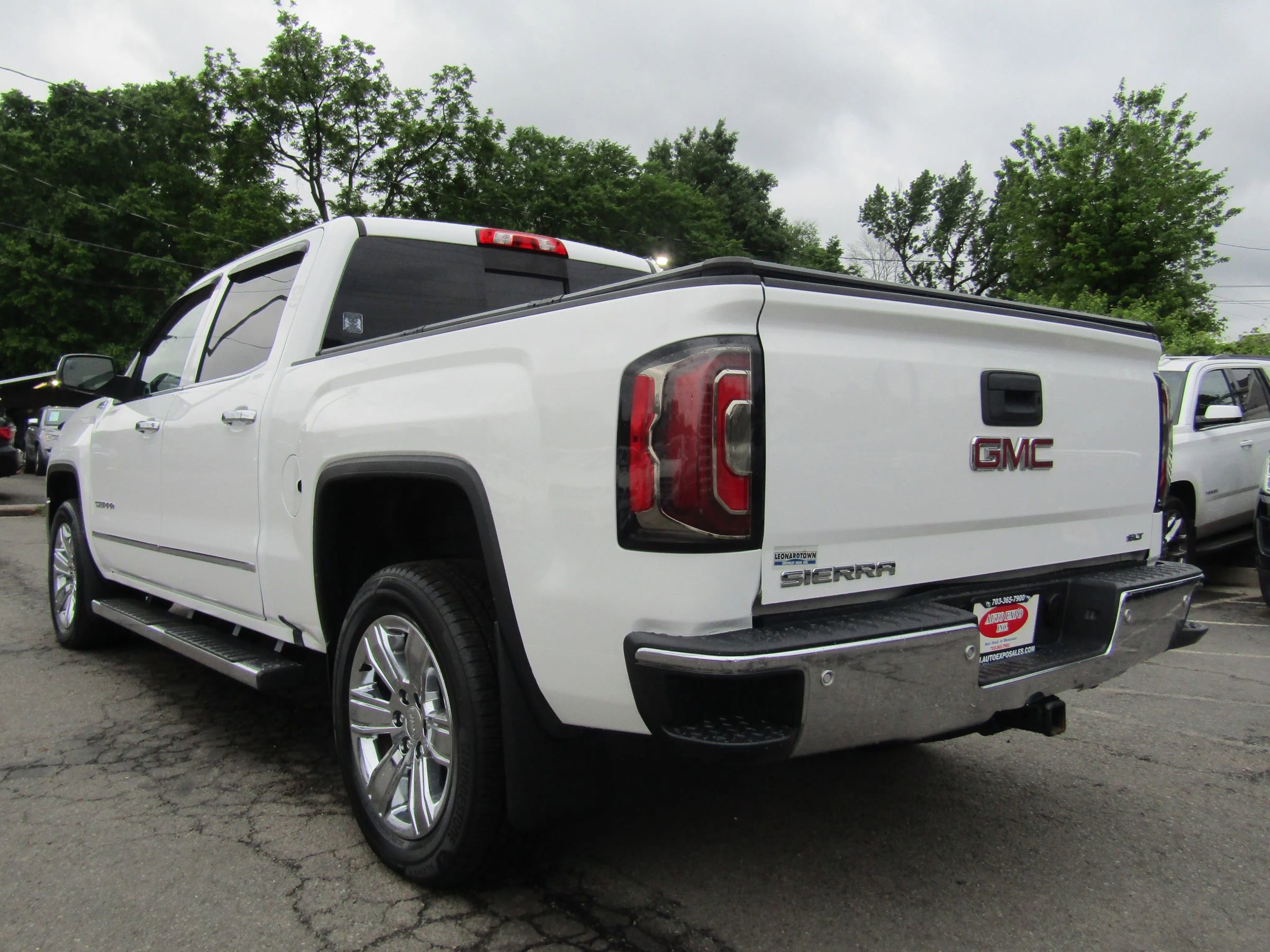 Used 2017 GMC Sierra 1500 SLT AWD/4WD image 5