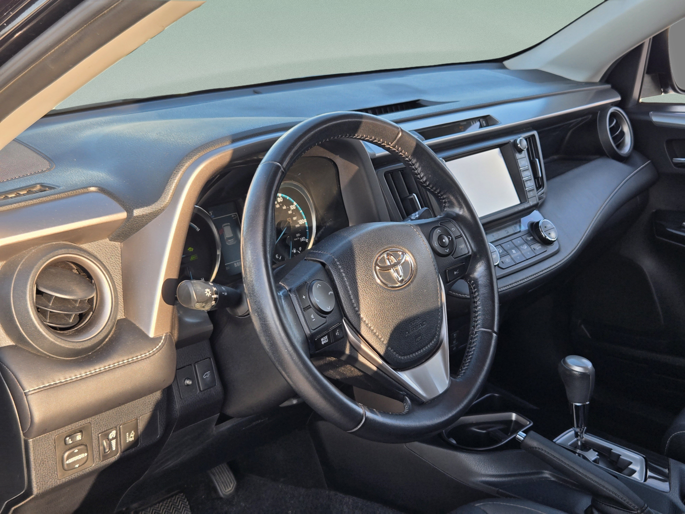 Used 2017 Toyota RAV4 Limited AWD/4WD image 13