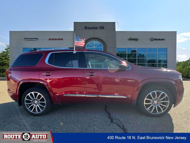 Used 2021 GMC Acadia Denali w/ Denali Ultimate Package AWD/4WD image 6