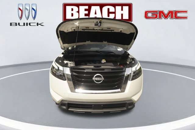 Used 2024 Nissan Pathfinder SV FWD image 4
