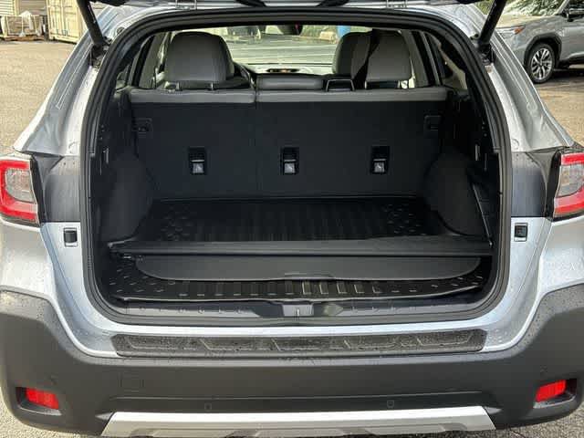 Certified 2025 Subaru Outback Limited AWD/4WD image 31
