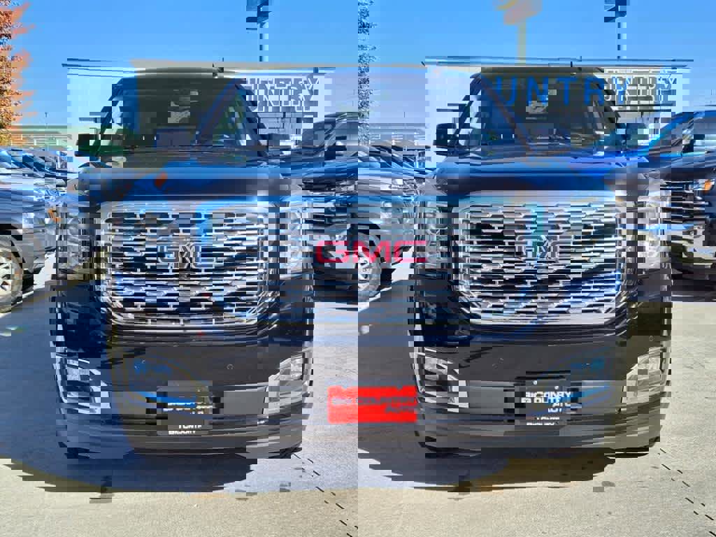 Used 2020 GMC Yukon Denali w/ Open Road Package image 10