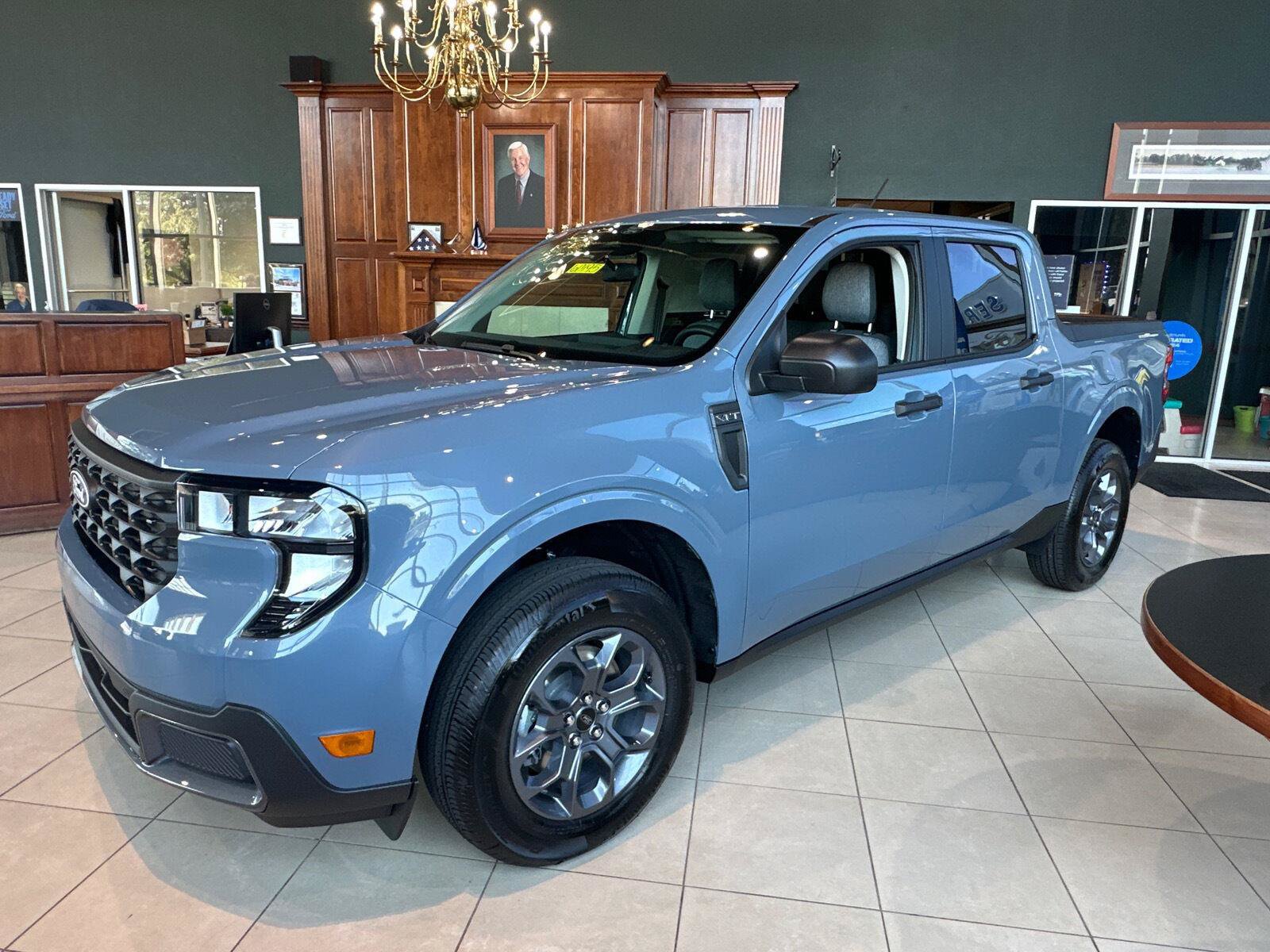 New 2026 Ford Maverick XLT w/ Equipment Group 301A AWD/4WD image 5