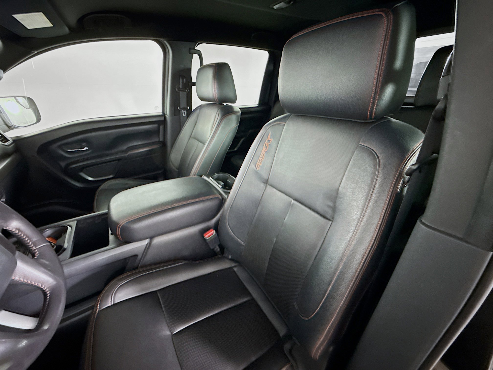 Used 2020 Nissan Titan PRO-4X w/ Pro-4x Convenience Package image 25