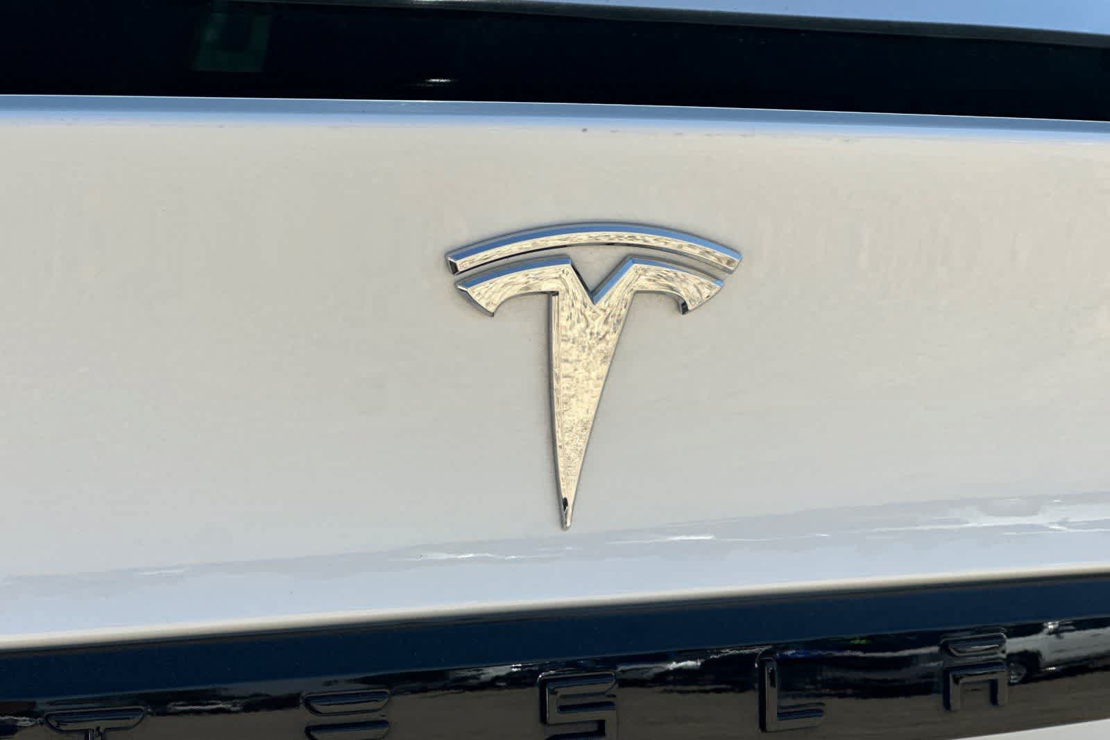 Used 2022 Tesla Model X Plaid AWD/4WD image 17