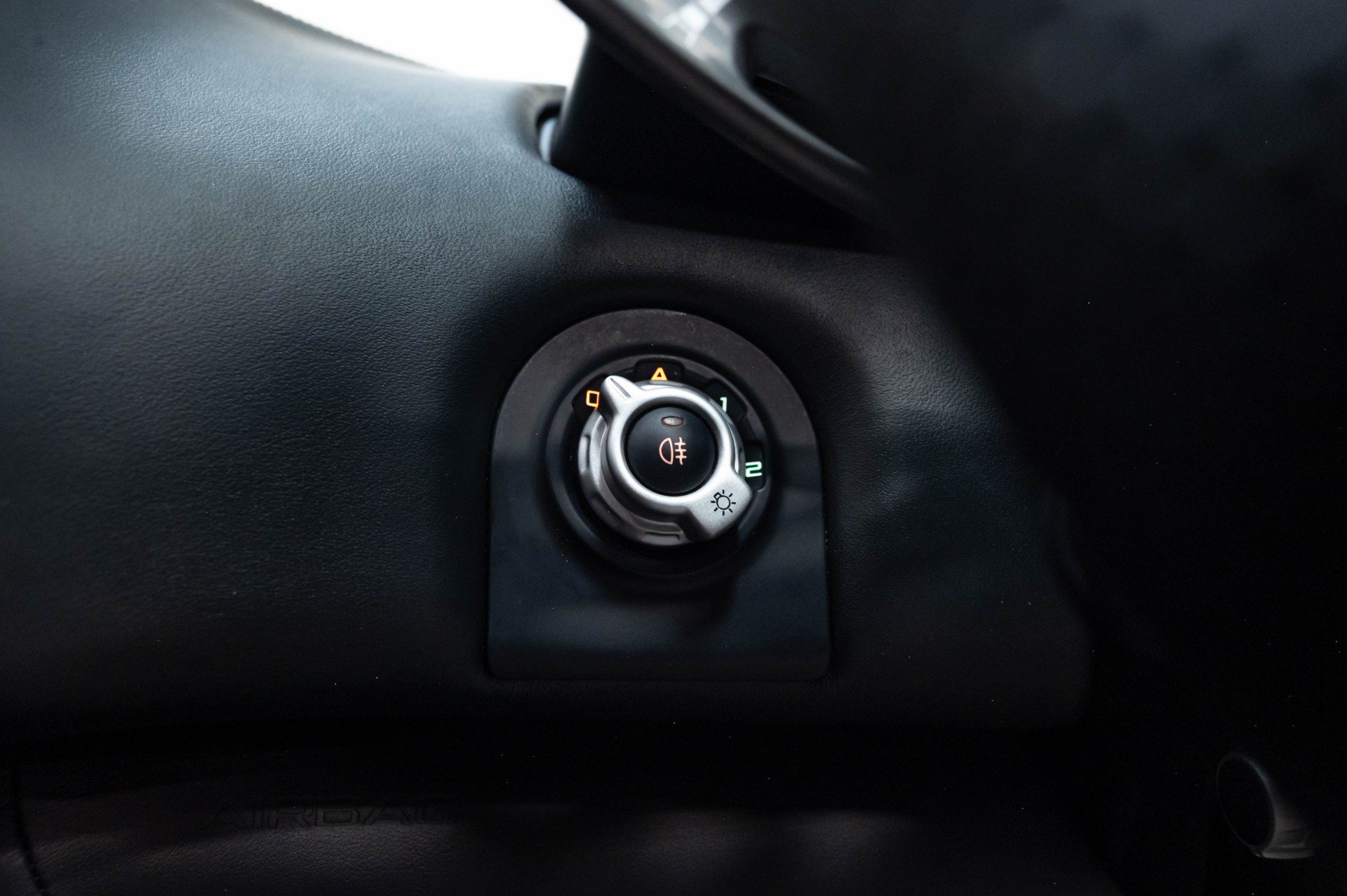 Used 2015 McLaren 650S Spider RWD image 38