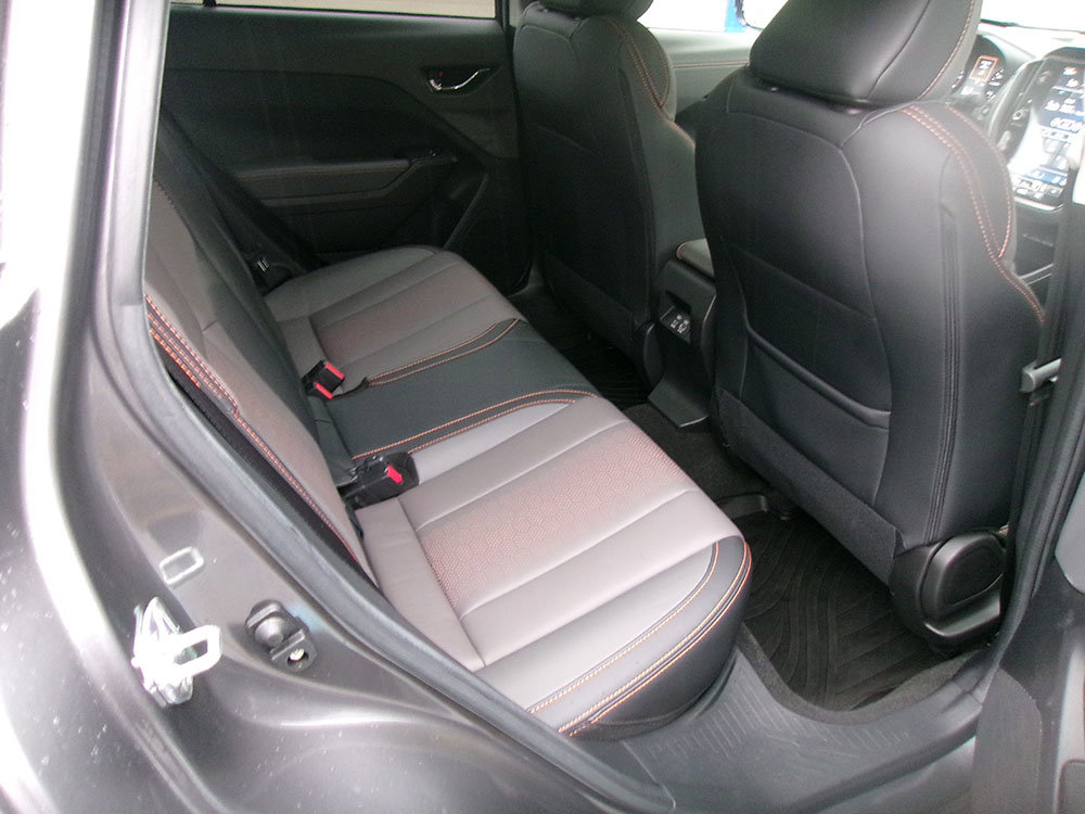 Used 2024 Subaru Crosstrek 2.5i Limited w/ Crosstrek Mirror Package AWD/4WD image 11