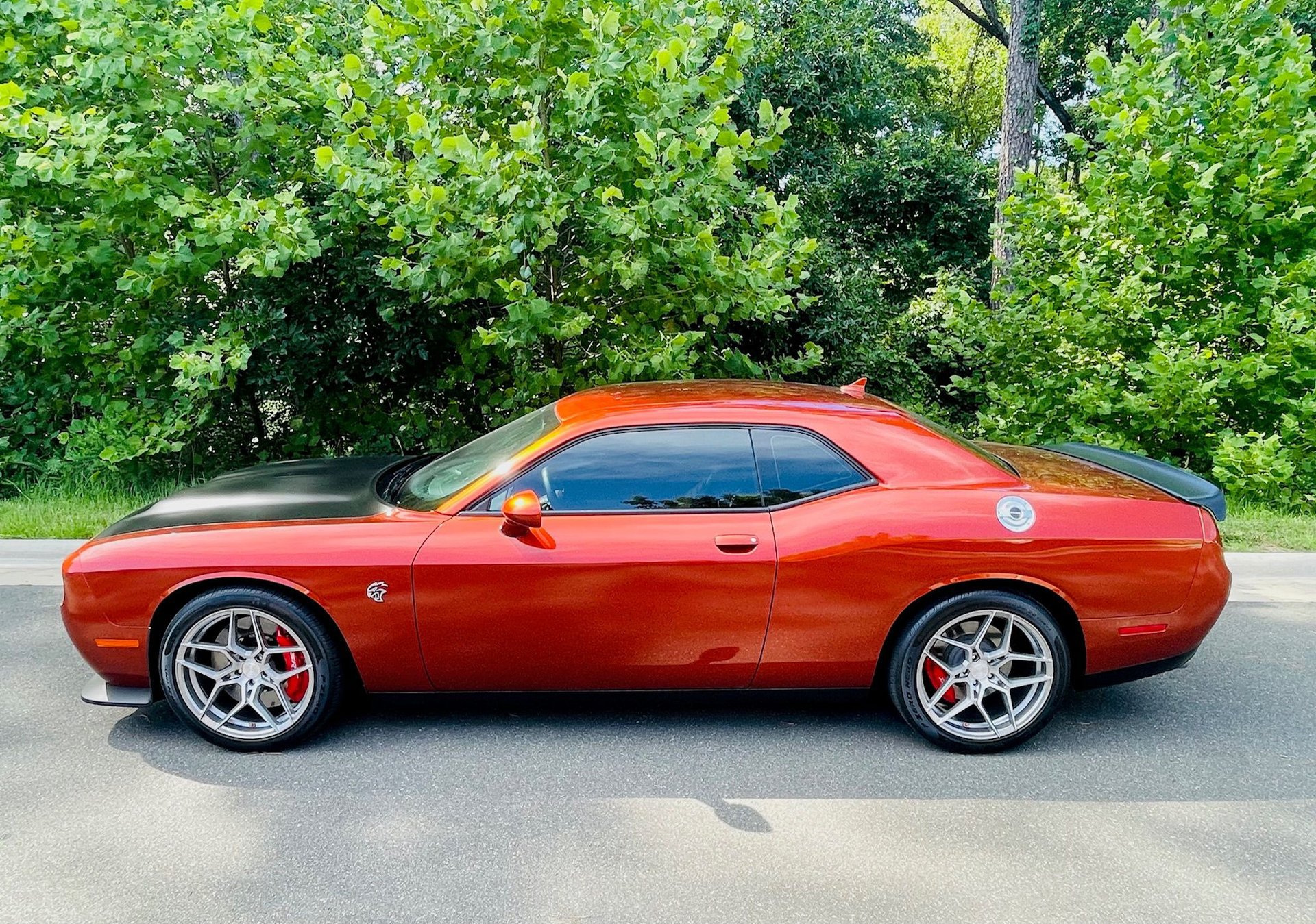 Used 2022 Dodge Challenger SRT Hellcat w/ Plus Package RWD image 5
