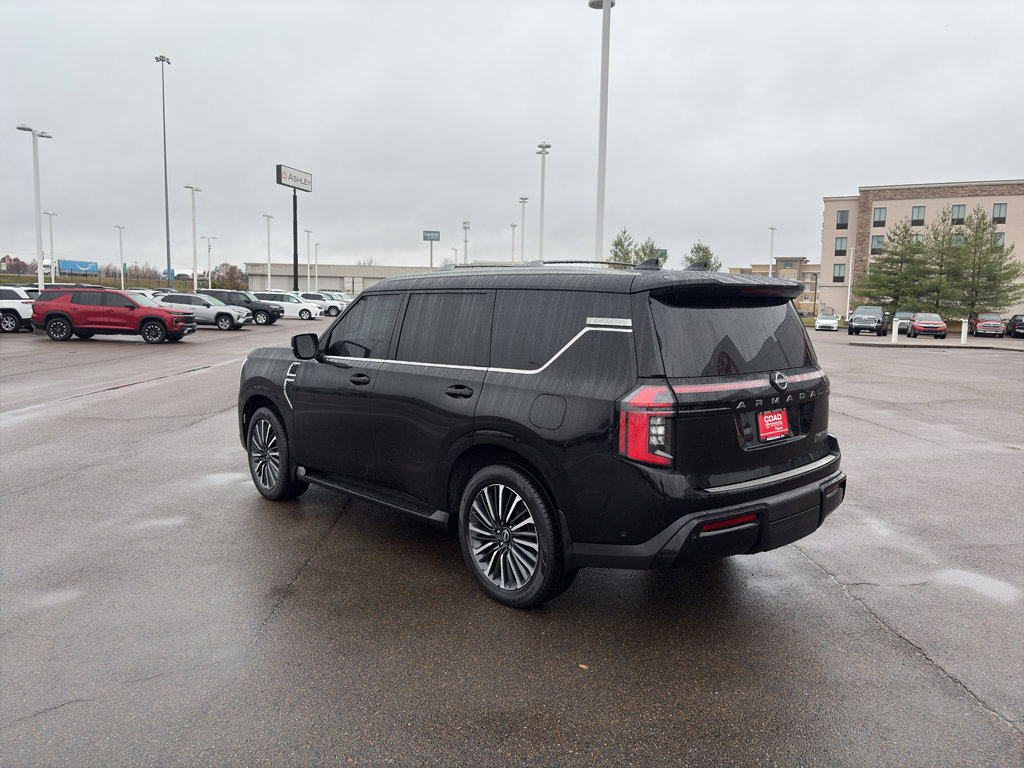 Used 2025 Nissan Armada Platinum Reserve image 3