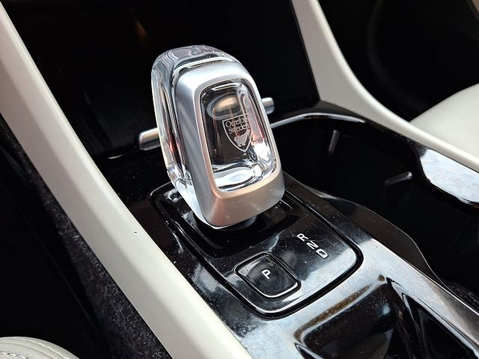 Used 2020 Volvo XC40 T5 Inscription w/ Protection Package AWD/4WD image 16
