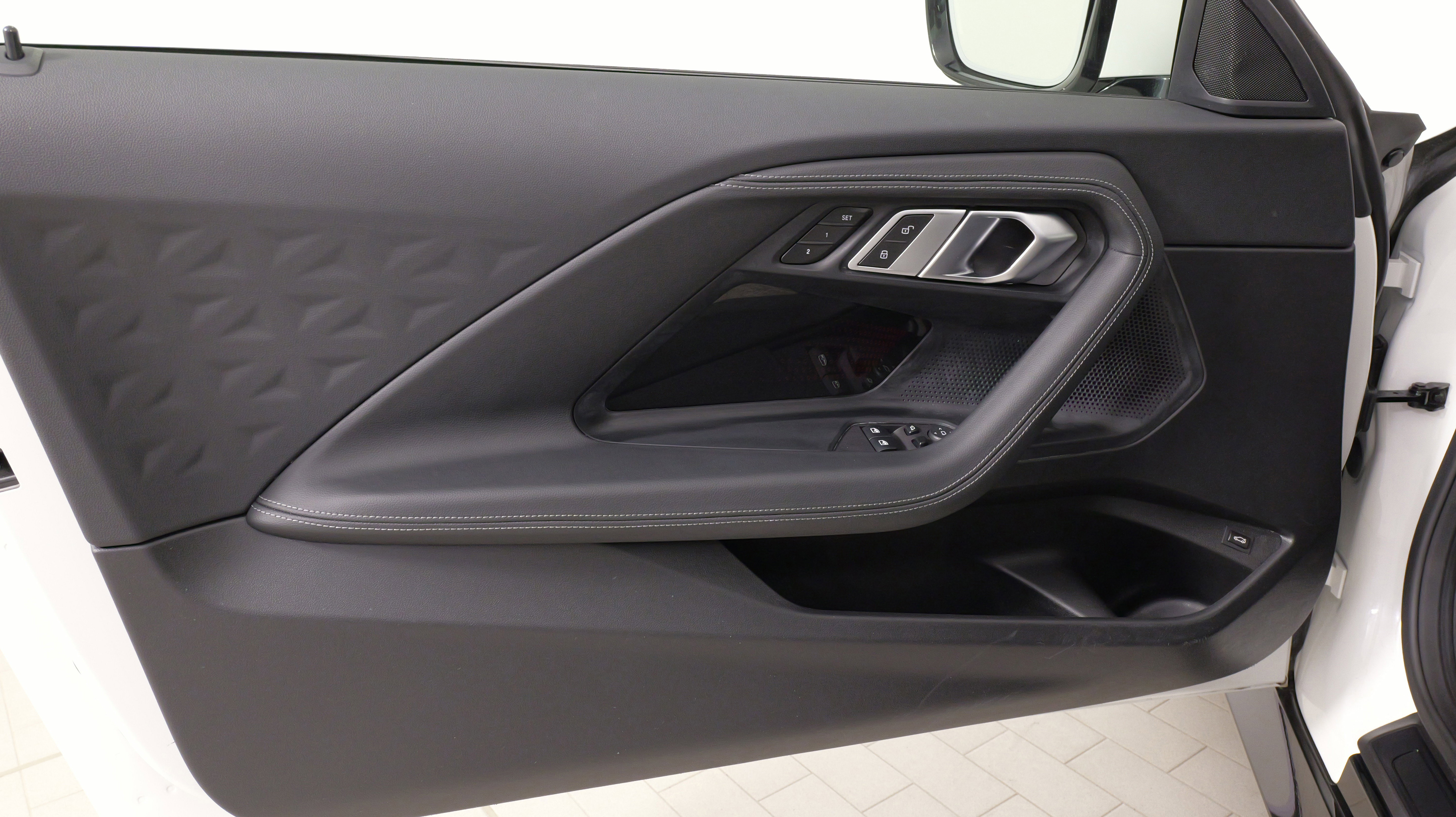 Used 2023 BMW 230i xDrive Coupe image 25