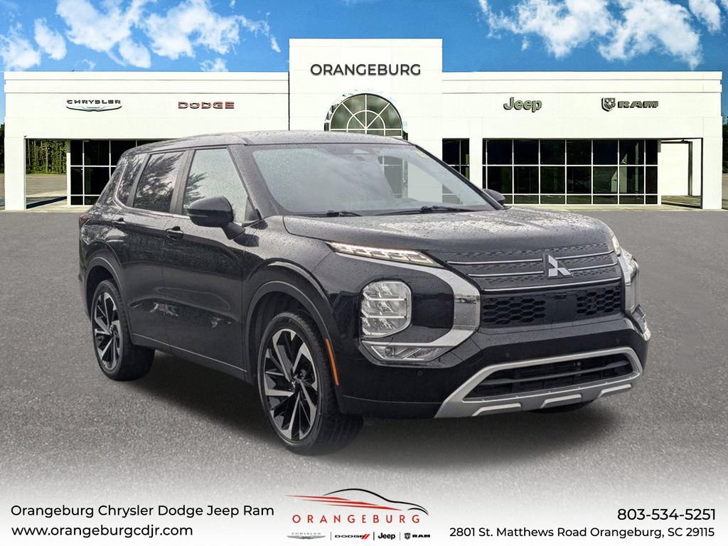 Used 2024 Mitsubishi Outlander SE