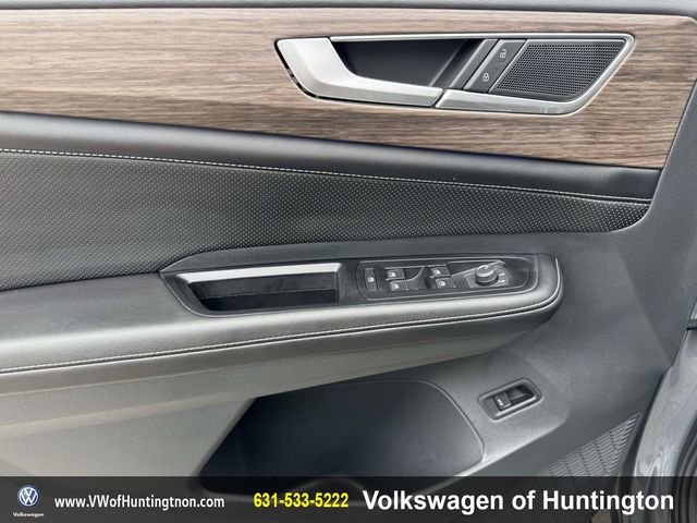 Certified 2025 Volkswagen Atlas SEL image 16