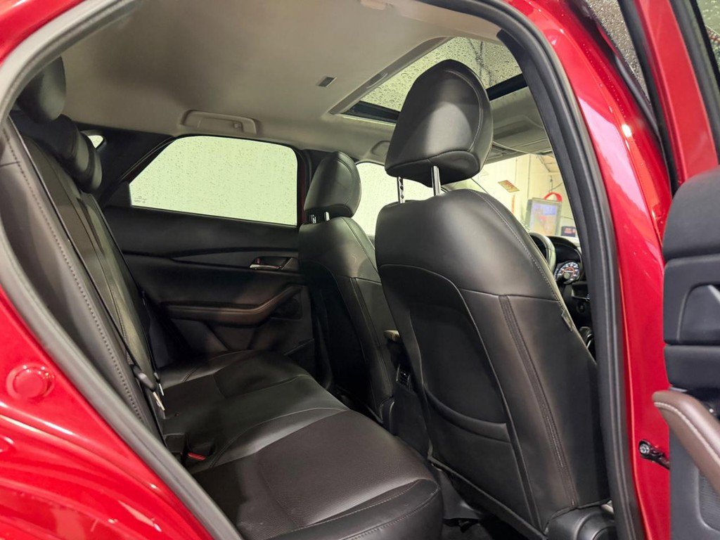 Used 2023 MAZDA CX-30 AWD 2.5 S w/ Premium Package image 10
