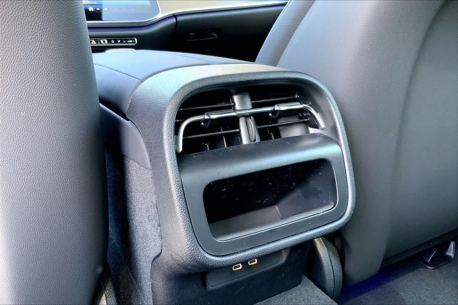 New 2027 Mercedes-Benz E 350 4MATIC Sedan image 22