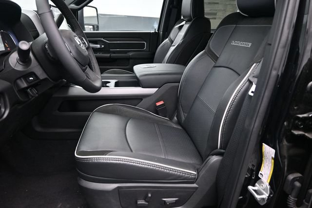 New 2026 RAM 3500 Laramie AWD/4WD image 23